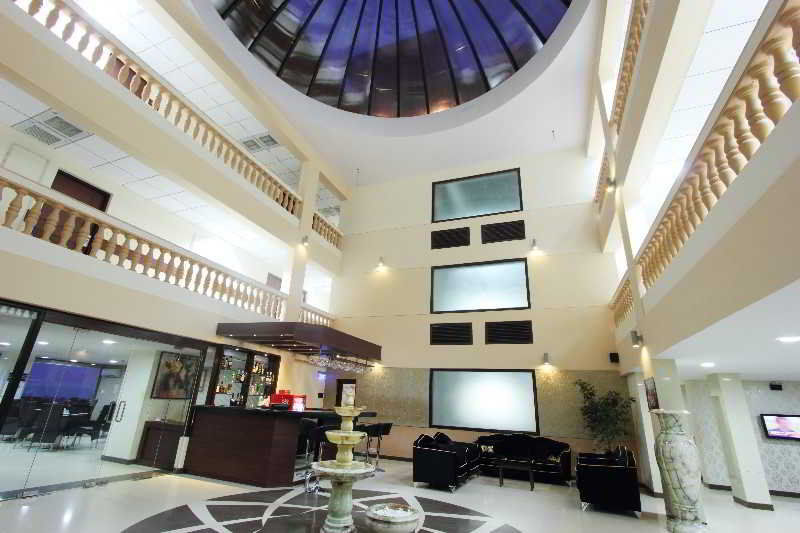 The Queeny Sancoale ภายนอก รูปภาพ